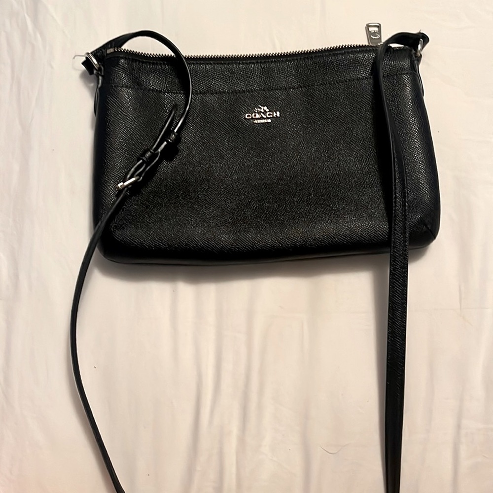 Coach Crossgrain Leather Pop Crossbody (Black)